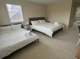 Modern bedroom in Arbutus