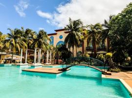 Le Grand H&ocirc;tel Diego, hotel con pileta en Antsiranana