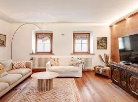 Heritage Luxury Chalet 1 min from Mt Lussari Ski Lift