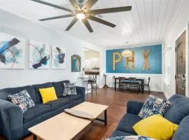 Centra Phoenix House KingBed