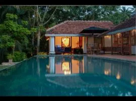 Elephant Heritage Pinnawala by Moon Isle