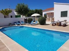 Villa María espaciosa y cálida con piscina privada