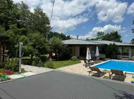 Villa Wood & Green SPA