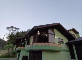 Casa Centro Pomerode - Pousada, hôtel à Pomerode