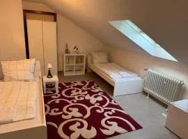 Freundliches Privatzimmer mit Gemeinschaftsküche und Gemeinschaftsbad