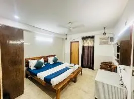 Hotel Royal Valley 10 Mins Away From Nizamuddin Railway Station