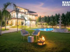 StayVista at Echoes by the Aravalli with Bonfire, Lawn