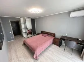 ApartPoltava 1-bedroom з великою кухнею та шикарною панорамою на АНТОНА ГРИЦАЯ,10
