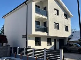 White Quenn Apartments