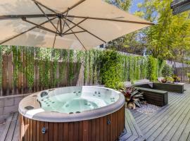 Jacaranda Amber The Vintage Golfside Luxe Villa Hunter Valley, villa i Pokolbin