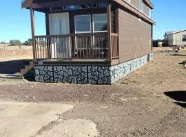 075 Rustic meets Modern Chalet King Bed & Loft 20 Min to South Rim - Sleeps 6