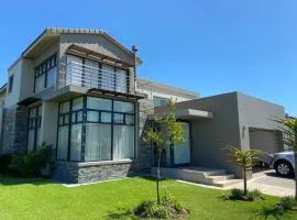 Ocean Vista Luxury Oubaai