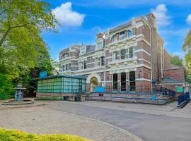Liverpool Aigburth Hotel By Belvilla