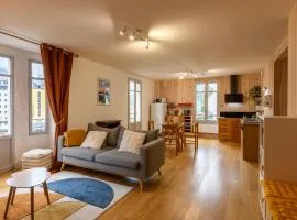 Le Chalet du sanctuaire vue sur le Gave de Pau