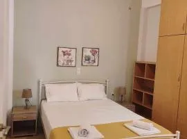 Plateia House
