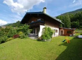 Chalet in Neukirchen near Ski Lifts