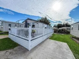 D Area, 2 Bed, 6 Berth Caravan With Decking And Unlimited Wi-Fi Opal Rated 36046D