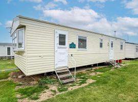 Lovely 8 Berth Caravan At Harts Holiday Park In Kent Ref 74066B, hotel en Sheerness