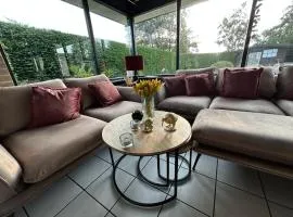 Moderner gepflegter, ruhiger Bungalow, Nr 142 Strandnah mit großen, uneinsehbaren Garten, Terrassenüberdachung