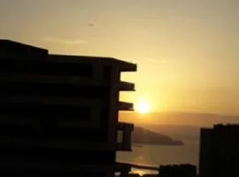 F3 standing oran bel air