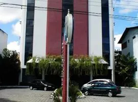 Tarik Fontes Plaza Hotel