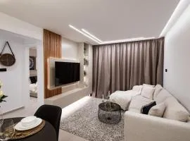 Luxury Marina Beach Stay