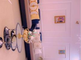 Mama Evaline Family Home，Boma la Ngombe的小屋