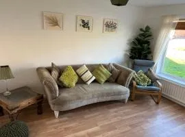 Relaxing Retreat Suffolk Norfolk Broads and Seaside town