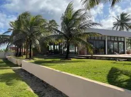 Casa de praia com piscina privativa e vista mar