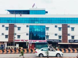 Embassy Grand, hotel din Jāmb