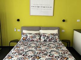 Black Room & Breakfast