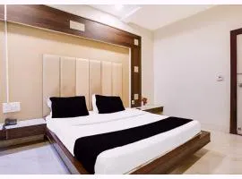 Hotel Park-Resort Bhubaneshwar Near Railway Station - A Premium Hotel Lift Facilites And Parking ,wifi - Fully Air Conditioning Luxury Room