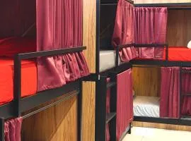 Senda Hostel Retiro - Atocha & Madrid Centro