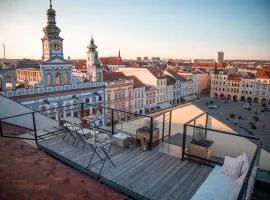ART room with rooftop dinner or breakfast