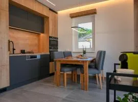 L'ari-Fáry Home