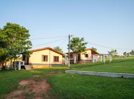 Los Cantares, hotel v destinaci Piribebuy