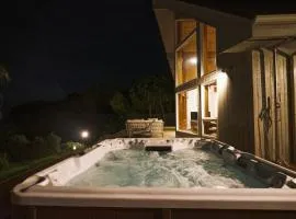 Monterey House by SANA