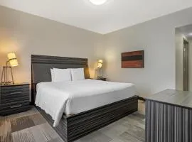 Best Western Plus Airport Inn & Suites