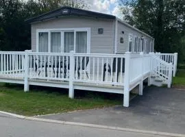 Chrystall Caravan Tattershall Lakes