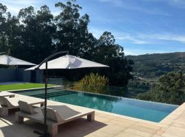 Bem Viver Country House, Hotel in Favões