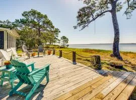 Relax and Refresh Waterfront Cottage in Panacea