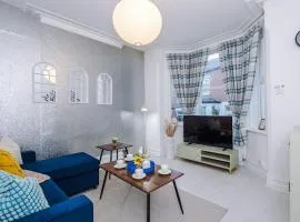 Sleep7, Pool Table, TTennis, Free Parking, 3BR