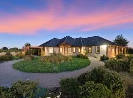 Book the Entire Eleanor Inn