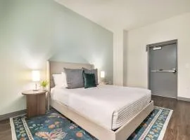 Walk to Atrium Peaceful Downtown Stay