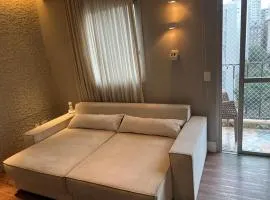 Flat reformado limpeza diaria uma quadra e meia da Av Paulista