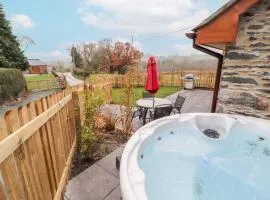 Cut Moch, Plas Moelfre Hall Barns