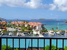 Room with a View, hotel v destinaci East End