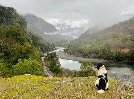 Cabaña La Piedra descansa en la Montaña