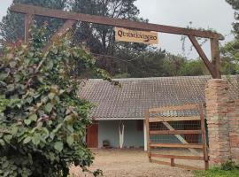 Casa de Campo Caminho do Petar - Rancho Quemeninho, hotel en Apiaí