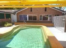 Gone Coastal - Pet Friendly with Swimming Pool